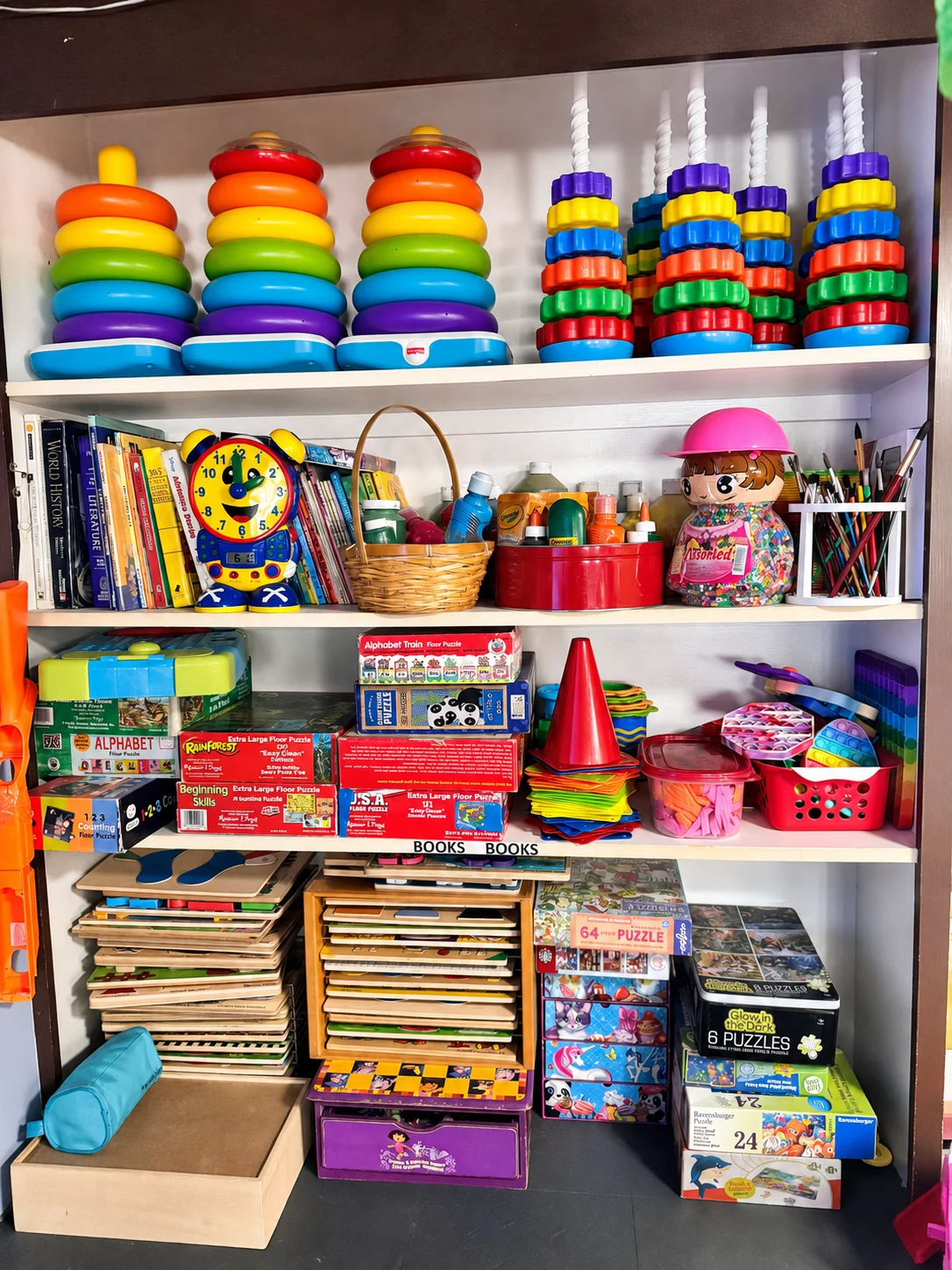 Organized learning materials and classroom resources